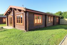 อื่นๆ Holly Lodge