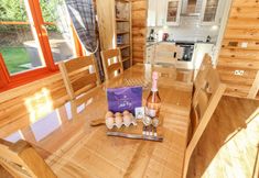 อื่นๆ 6 Holly Lodge