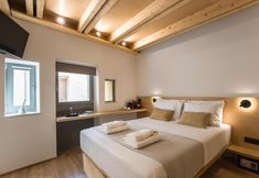 Khác 7 Thallos the Boutique