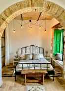 Imej utama Captivating House in Palmoli Sleeps 2 Plus 2