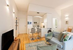 Lain-lain 5 Sol Downtown Studio