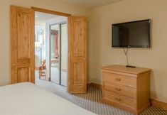 Others 2 Grand Lodge Condo In The Heart Of Mt Crested Butte 1 Bedroom Condo - No Cleaning Fee! by RedAwning