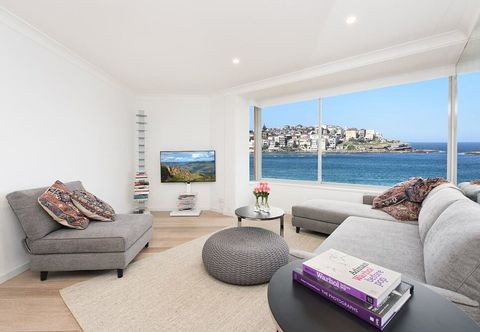 Others Right ON Bondi in Bondi Beach