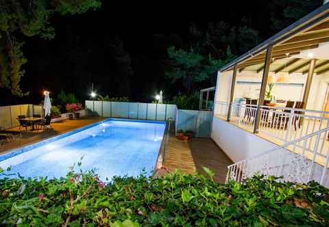 Others Sani Seaside Luxury - Villa Danai Private Pool