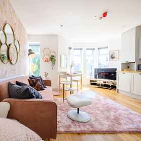 ภาพหลัก1Riverside Gardens 2 by Ty SA,格兰奇敦公寓