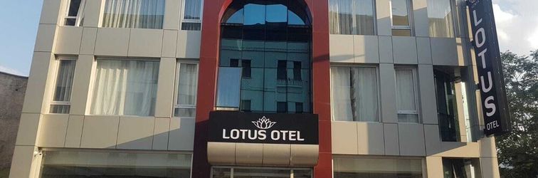 Khác Lotus Otel