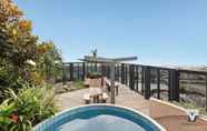 Others 7 South Brisbane 2 Bedrooms Apartment with Free Parking by KozyGuru