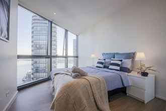 Others 4 Docklands high level 1 Bedroom Apartment with pool by KozyGuru