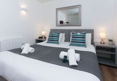 Others 4 Strawberry Line, Flat 2