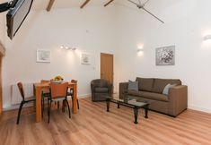 Others 7 Strawberry Line, Flat 2