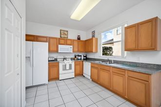 Others 4 Calabay Park 416