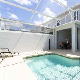 ห้องพัก 1 Gorgeous 4Bd Close to Disney w Pool Champions Gate Resort 1196, Calabay Palms Villa 酒店