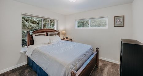 Others 2 47mf - Wifi - Fireplace - Sleeps 6 3 Bedroom Home by Redawning