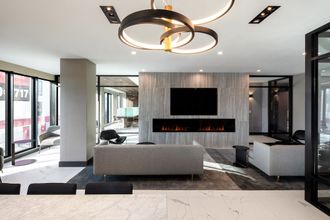 Others 4 Global Luxury Suites at The Arches