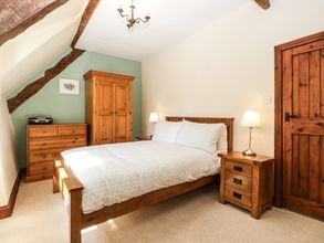 Lainnya 4 1 Old Thatch