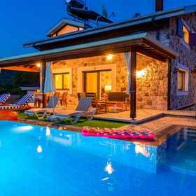 Primary image1VİLLA NAZEN,费特希耶鱼市飯店