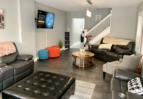 其他 The Wheel of Fortune Duplex-8BR Parking