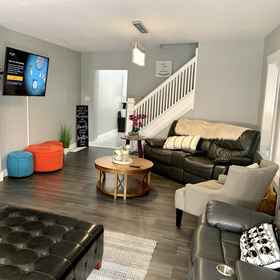 Primary image1幸運之輪雙層公寓-8臥室停車場,尼亚加拉瀑布州立公园飯店