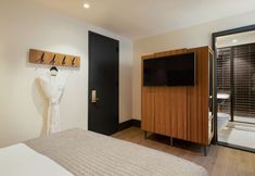Others 7 The Moore, a Member of Design Hotels