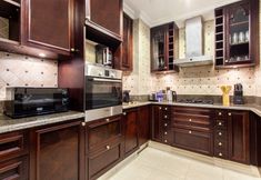 Others 7 2B-Tajer-6048