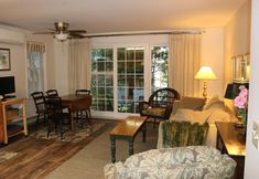 其他 7 A Summer Place Unit A 2 Bedroom Home by Redawning