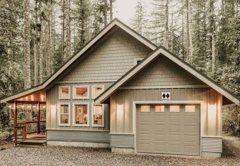 其他 52gs - Hot Tub - Wifi - Pets Ok - Wood Stove - Sleeps 6 2 Bedroom Home by RedAwning