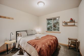 其他 4 52gs - Hot Tub - Wifi - Pets Ok - Wood Stove - Sleeps 6 2 Bedroom Home by RedAwning