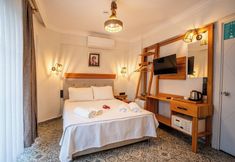 Others 3 Jasmine Marmaris