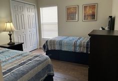 Lainnya 4 Lesa's Solana Resort Vacation Home 4 Bedroom Home by Redawning