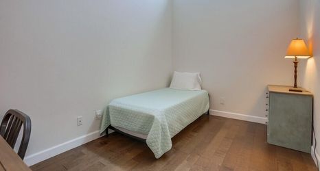 其他 2 Beachfront Townhome in Solana Beach features Private Den SS166 by RedAwning