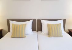 อื่นๆ 3 Klub Sosnowy