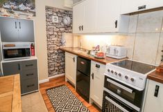 Others 7 Cwm Caeth Cottage