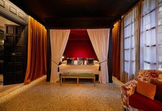 อื่นๆ 3 Palma Riad