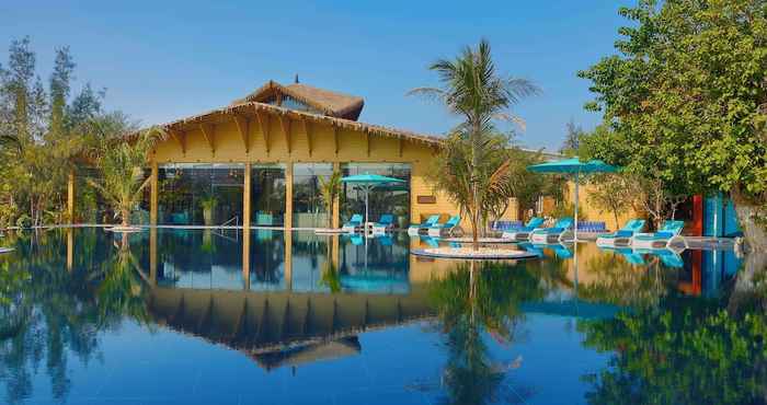 Others Anantara World Islands Dubai Resort