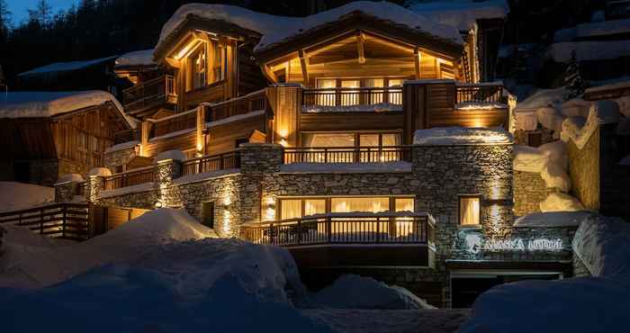 อื่นๆ Alaska Lodge by Alpine Residences