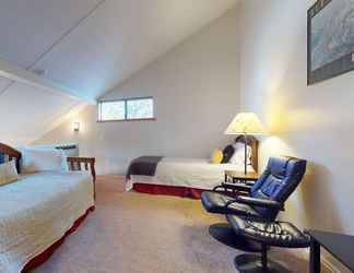 Lainnya 2 San Sierra 26 Pet-friendly, Mountain Modern, Walk to The Village by Redawning