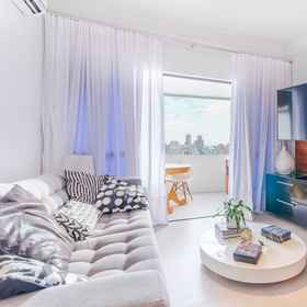 Meja sambut tetamu1SP01 Excelente Apt 2 Quartos - Stiep,萨尔瓦多飯店