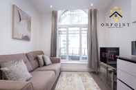 Others Fantastic 1 Bedroom Apt with PARKING