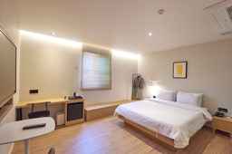 Bonathree Hotel, Rp 589.474