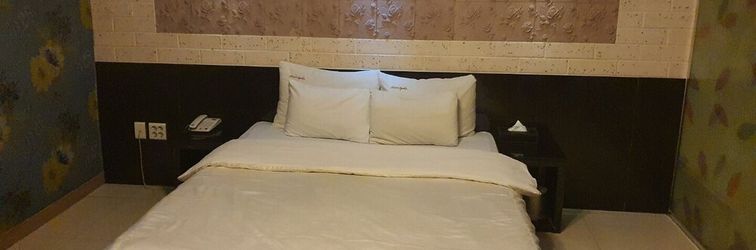 Lain-lain Sepia Hotel Story