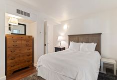 Others 4 Seventh Mountain 423 1 Bedroom Condo by Redawning