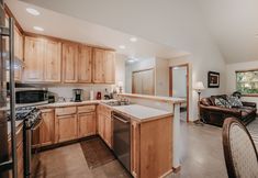 Lain-lain 5 61mbr - Hot Tub - Wi-fi - Pets Ok - Sleeps 6 3 Bedroom Home by Redawning