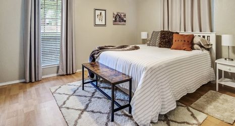 Others 2 Cozy 3br Kid & Dog Friendly Home In Central Location! 3 Bedroom Home by RedAwning