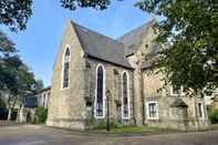 Lainnya Rare 1-bed Church Converted Apartment in London