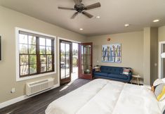 Others 4 Ski Inn Taphouse Hotel