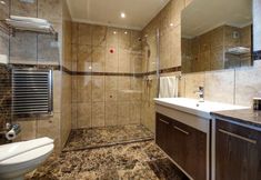 其他 5 07 Group Hotel