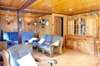 Others The Holiday Chalet Getaway in a Private Estate, Pets Allowed