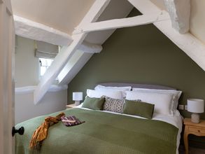 Others 4 Bennar Fawr