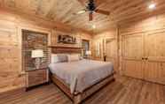 Others 3 Victoria's Secrets 5 Bedroom Cabin by Redawning