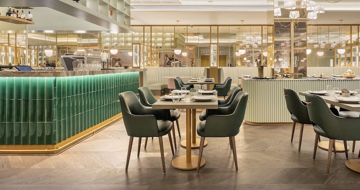 อื่นๆ The Emerald House Lisbon, Curio Collection By Hilton